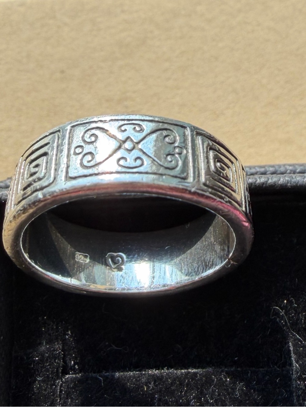 Brighton 925 Silver Patterned Band! Size 8! - Picture 3 of 7